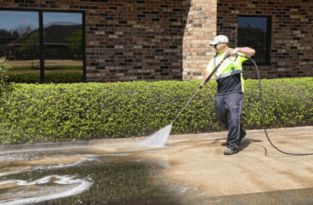 commercial concrete cleaning in city